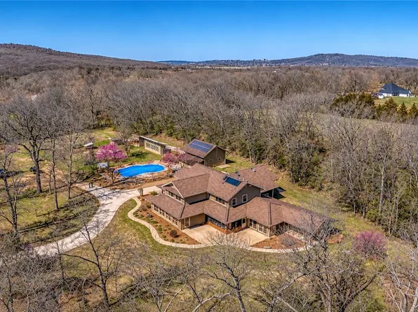 3533 S Dead Horse Mountain Rd, Fayetteville, AR 72701