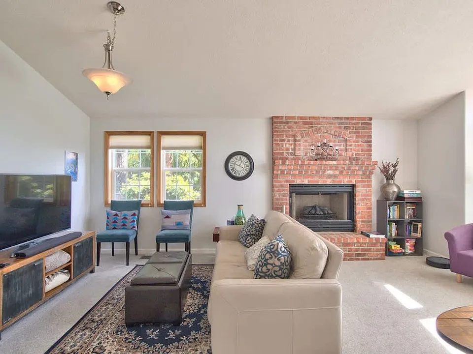 1701 NW Wallace Rd #ID1550269P