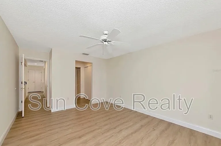 4518 Ascot Cir S — Photo 15