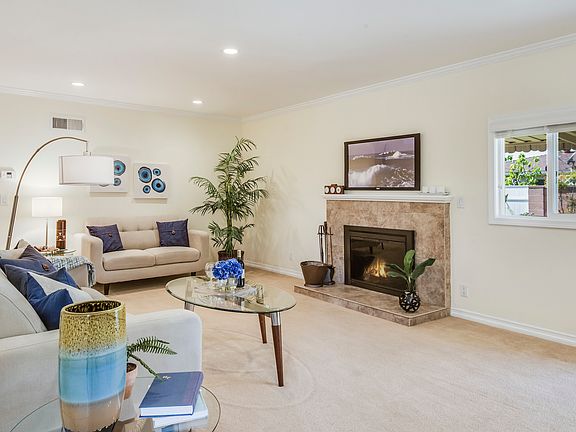 3rd image of 7421 Santa Domingo Way