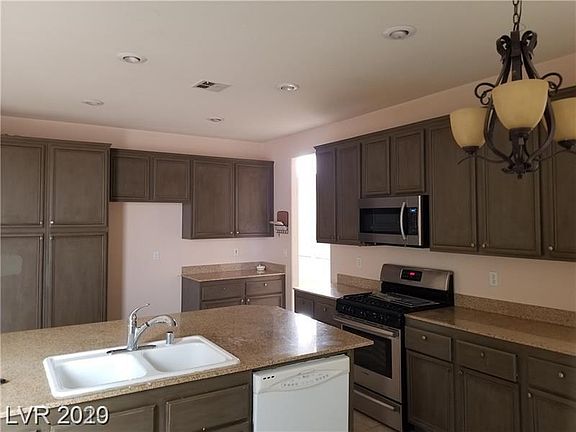 5th image of 165 Marco Island St