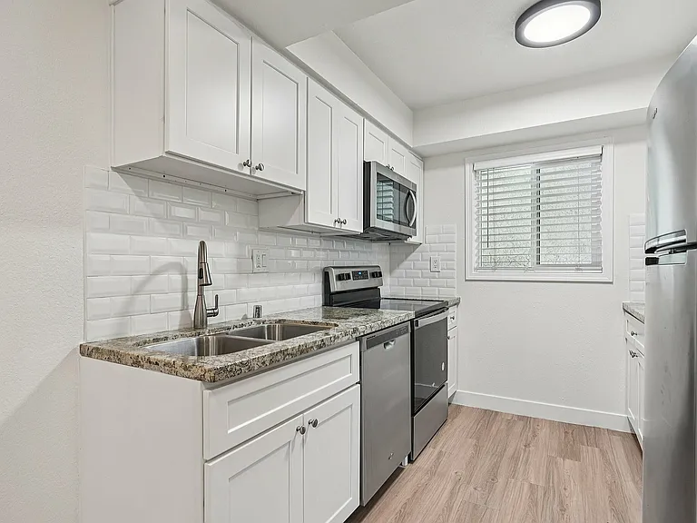 2Bed 1Bath Kitchen