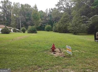 77 Rosser Ln, Locust Grove, GA 30248