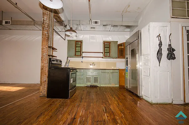 Rented by EXR | media 20