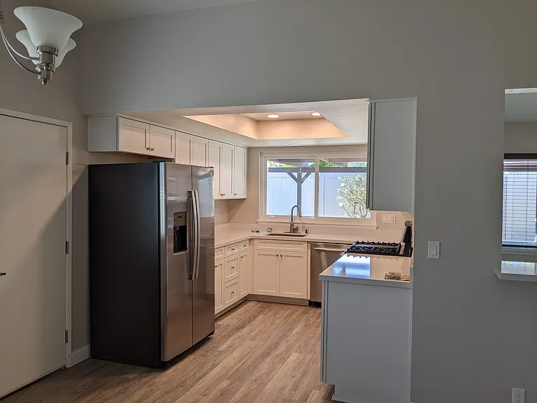 1146 Hudson Ct — Photo 14