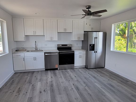 4th image of 1997 Westinghouse St #1