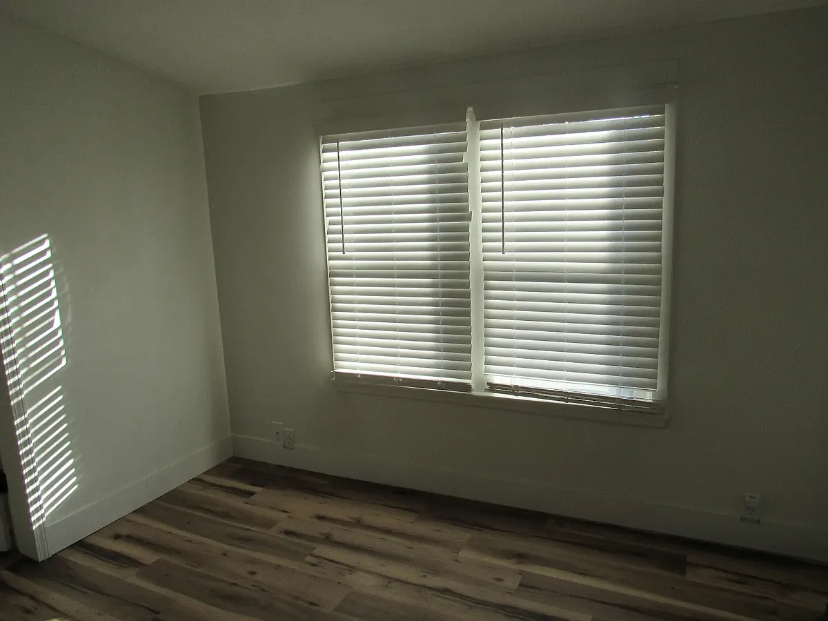 Building Photo - 821 S 700 E