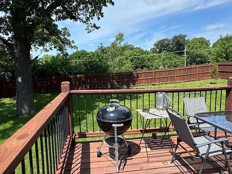 828 Fossilridge Dr — Photo 29
