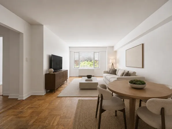 310 Lexington Avenue image 1 of 6
