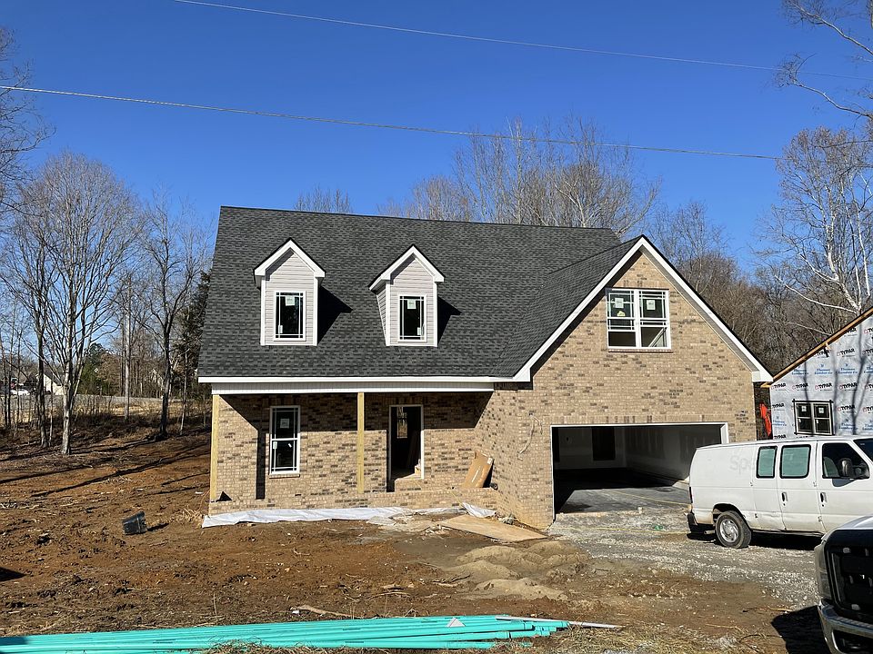1st image of 610 Diane Ct