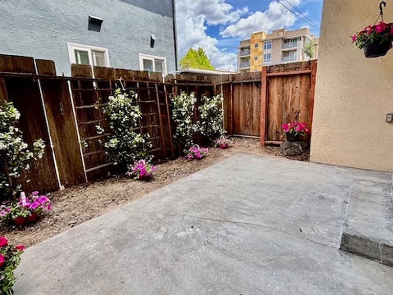 1730 Lacassie Ave — Photo 19