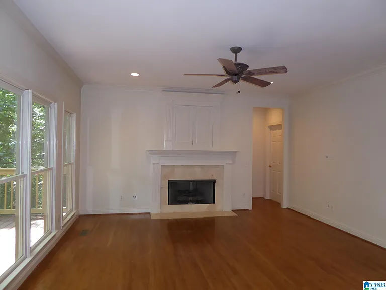 1040 Cole Cir — Photo 7