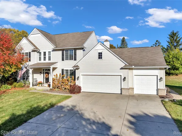 3268 Cranbrook Ct, Orion, MI 48359