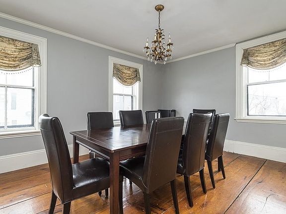 5th image of 97 Essex St #2