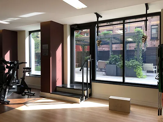 Rented by NY Living Solutions | media 18