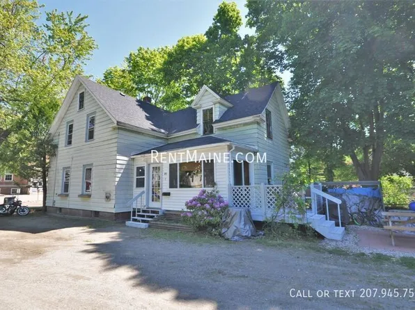 8 Chambers St, Brewer, ME 04412