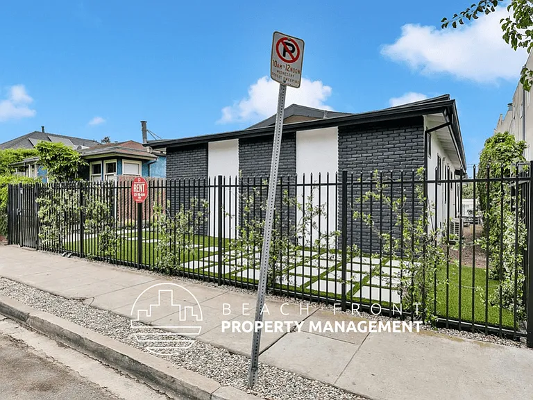 412 Brooks Ave — Photo 3
