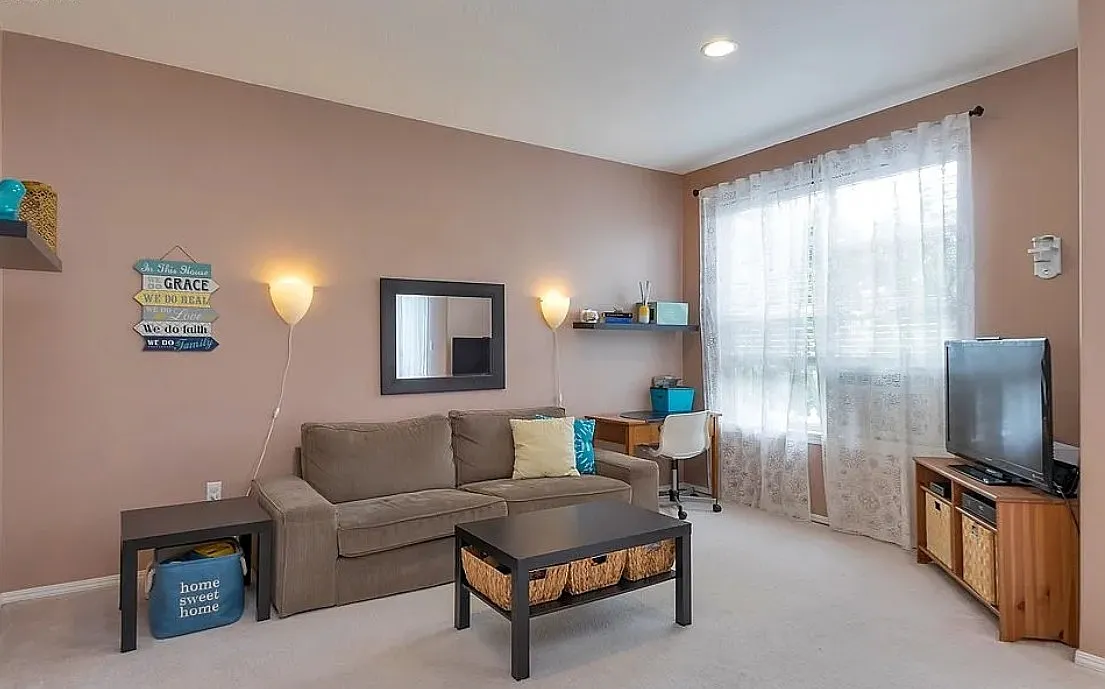 3 bed, 1682 sqft, $2,450 — Photo 3