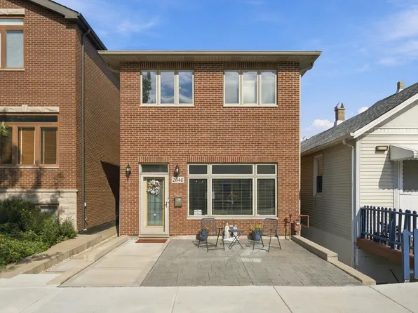 2646 S Hillock Ave, Chicago, IL 60608