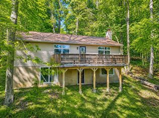 21 Bruin Rd, Lake Ariel, PA 18436