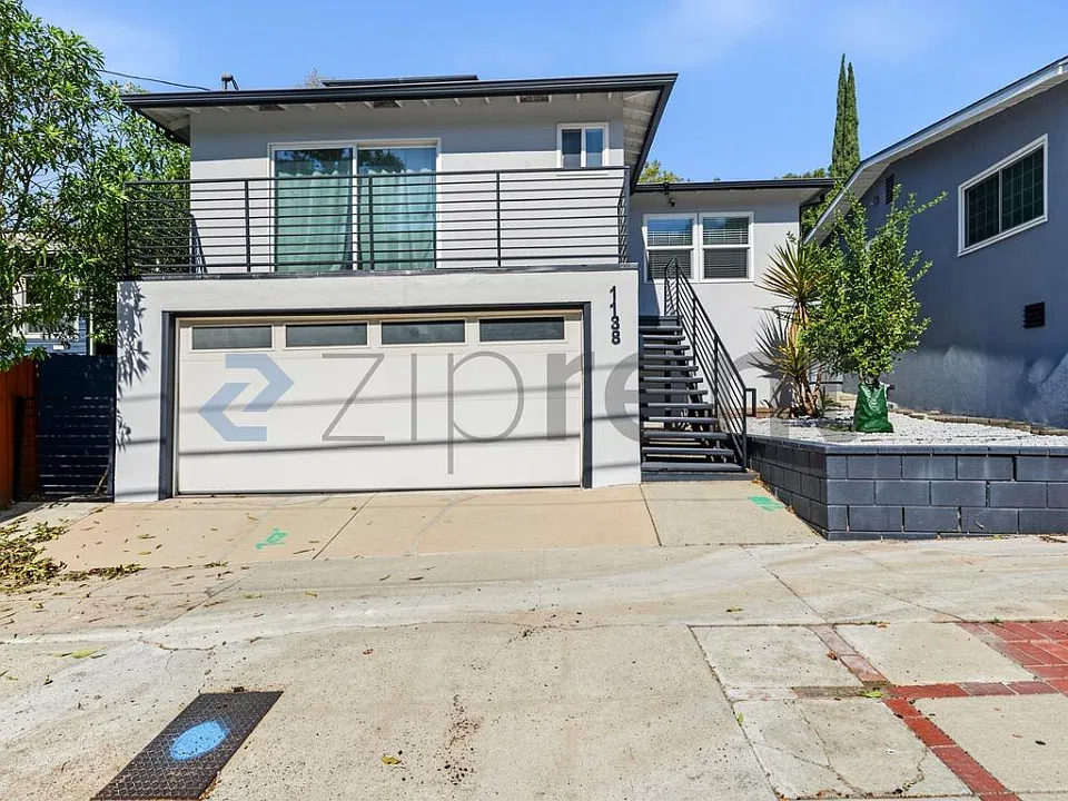 1138 El Paso Dr