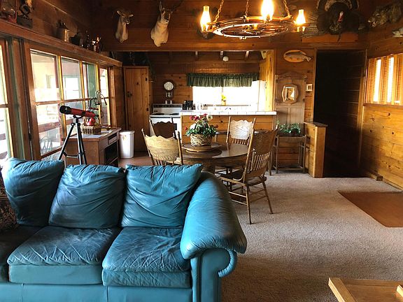 3rd image of 23860 Lakeview Dr