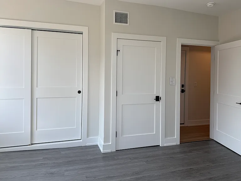 26 Main St #6 — Photo 8