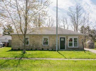 9718 Cedar Lake Dr, Louisville, KY 40291