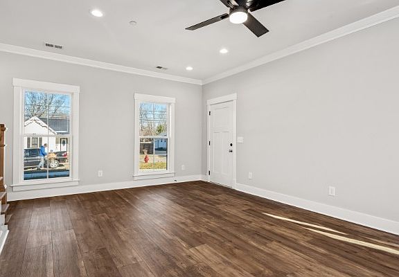 4th image of 377 Beechcroft Rd