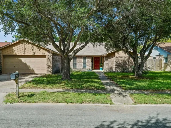 1809 Live Oak Dr, Portland, TX 78374