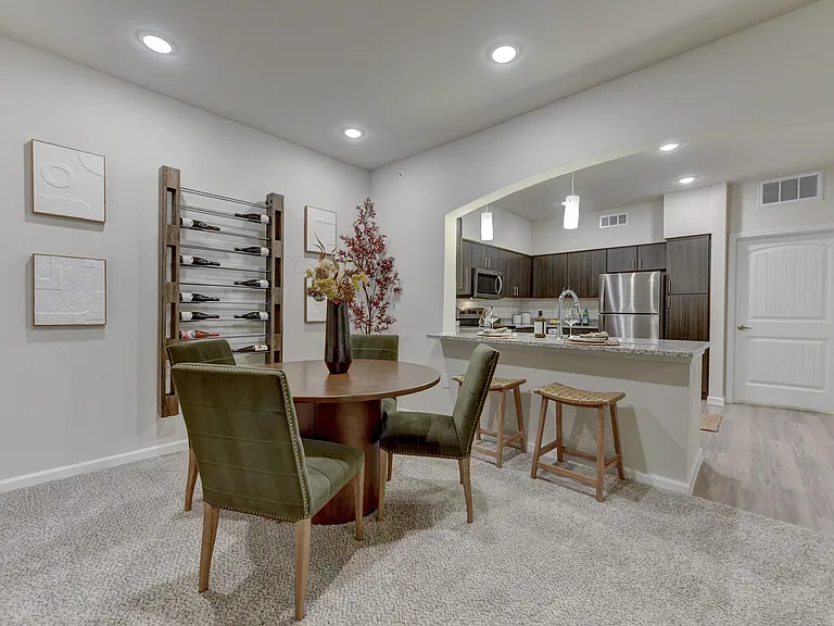 A3-Llano Dining Area