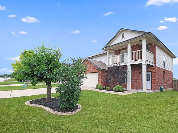 3rd image of 1211 Fawn Lily Dr