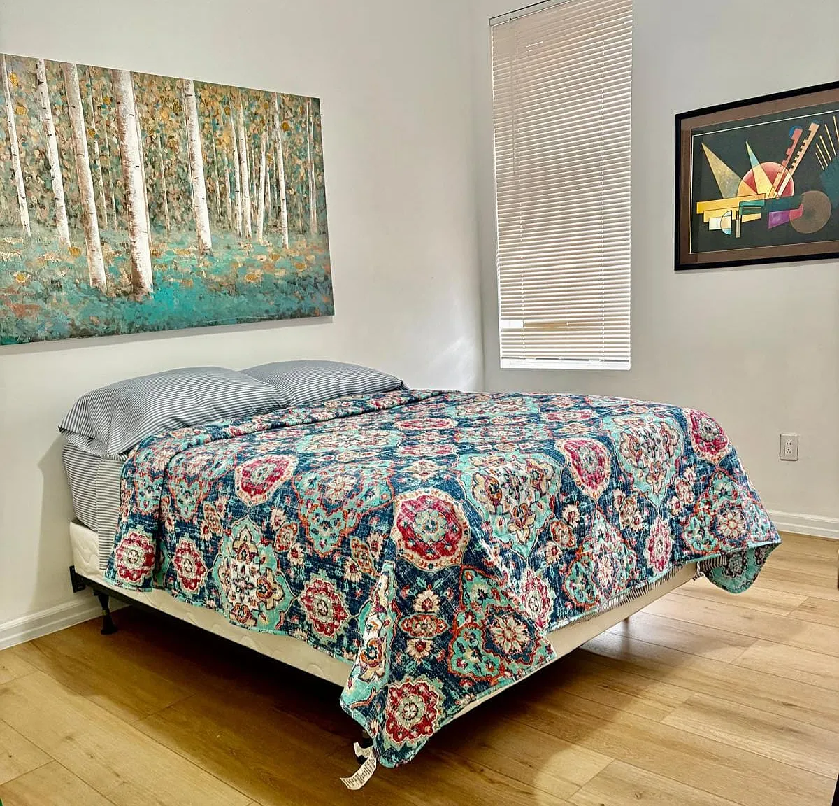 3 bed, $1,200 — Photo 1
