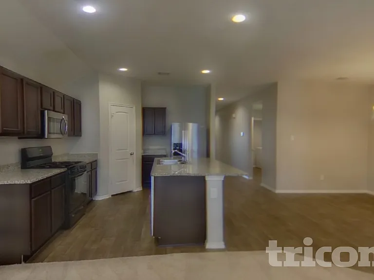 1016 Adler Way — Photo 5