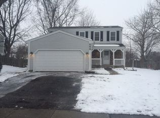 688 Shining Water Dr, Carol Stream, IL 60188