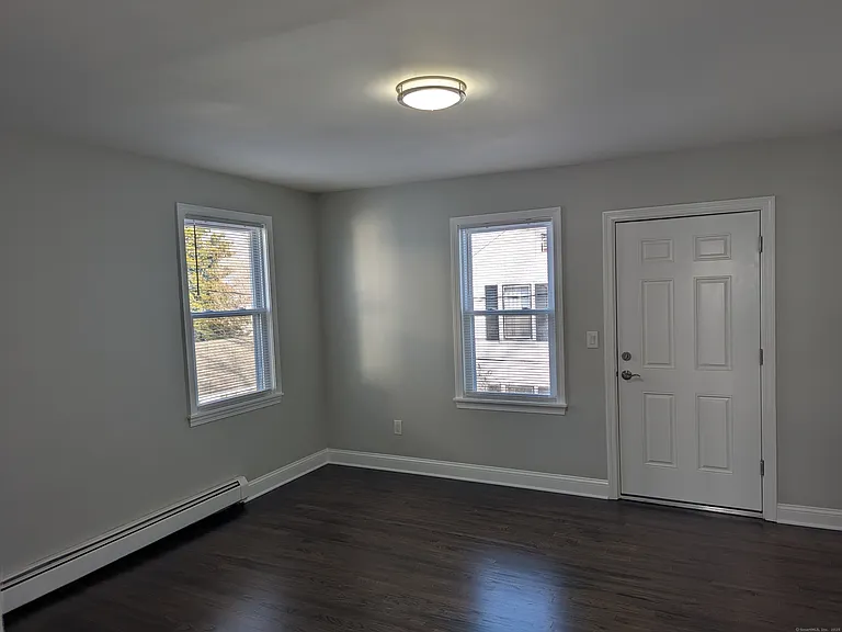 183 Townsend Ave #C — Photo 6
