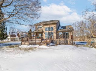 6097 E Lyngaas Rd, Winneconne, WI 54986