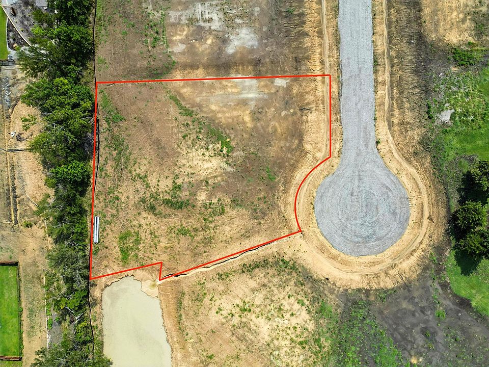 1st image of Lydia Ln
