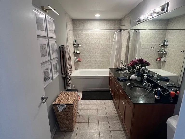 1546 N Orleans St #603 — Photo 17