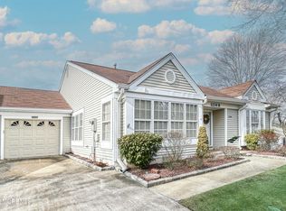 1234B Thornbury Ln, Manchester, NJ 08759