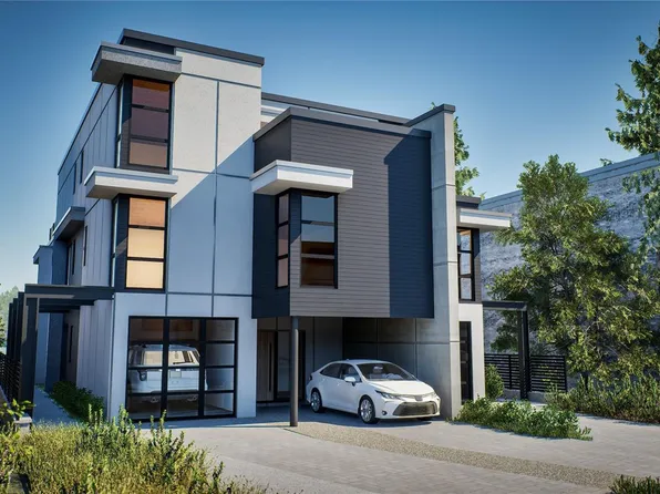 10393 Allbay Rd #103, Sidney, BC V8L 2N8