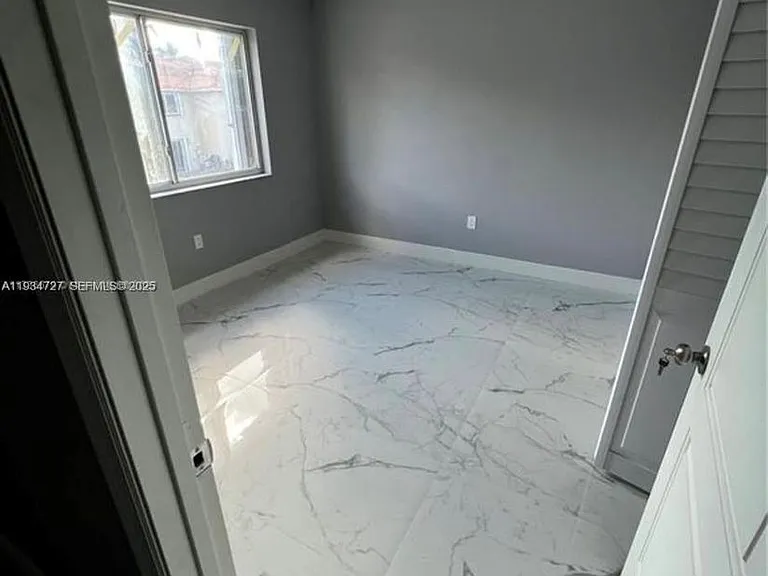 511 NW 82nd Ave #418 — Photo 8
