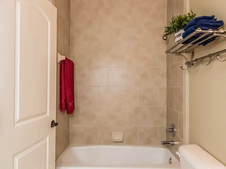 905 Shepards Ct — Photo 23