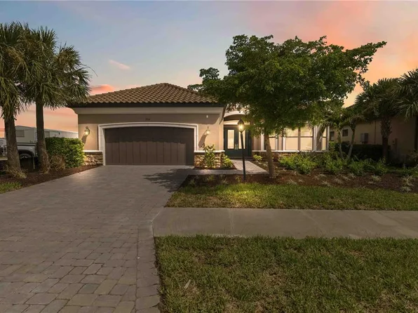 7704 Moonbeam Ave, Sarasota, FL 34241