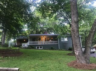 1706 Beech Dr, Johnson City, TN 37604