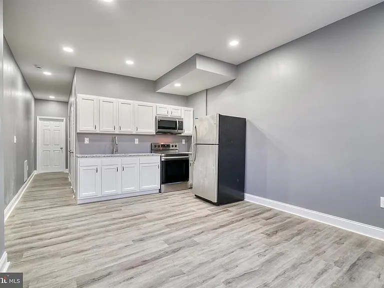 814 N Stricker St #1 — Photo 2