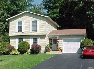 105 Hawthorne Way, Chittenango, NY 13037