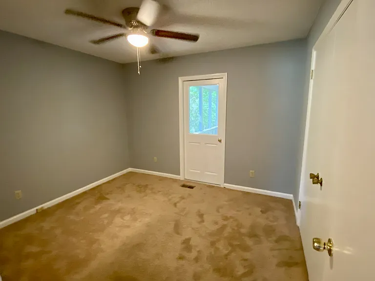 3827 Cavalier Dr — Photo 12