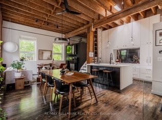8 Bartlett Ave #2, Toronto, ON M6H 3E6