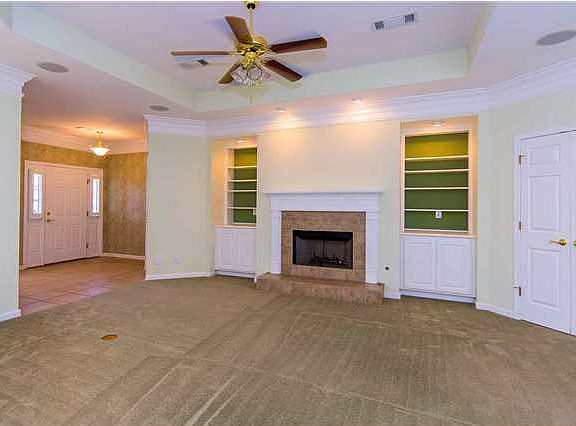 5th image of 942 Somerset Dr
